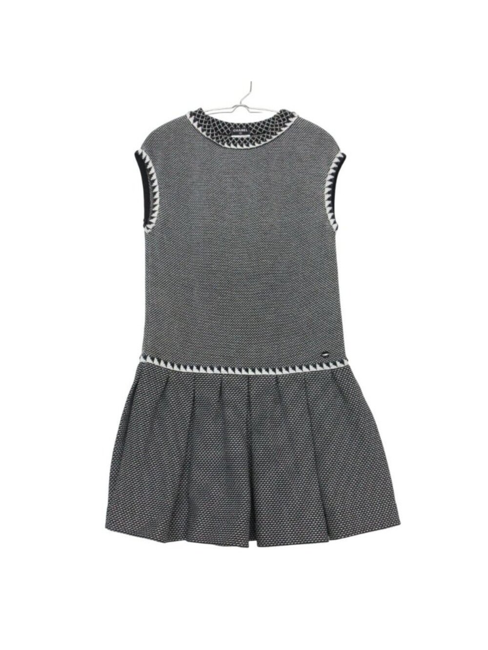 Chanel Dress Tweed Sleeveless Knit Silk Blend Tuck Flare Black